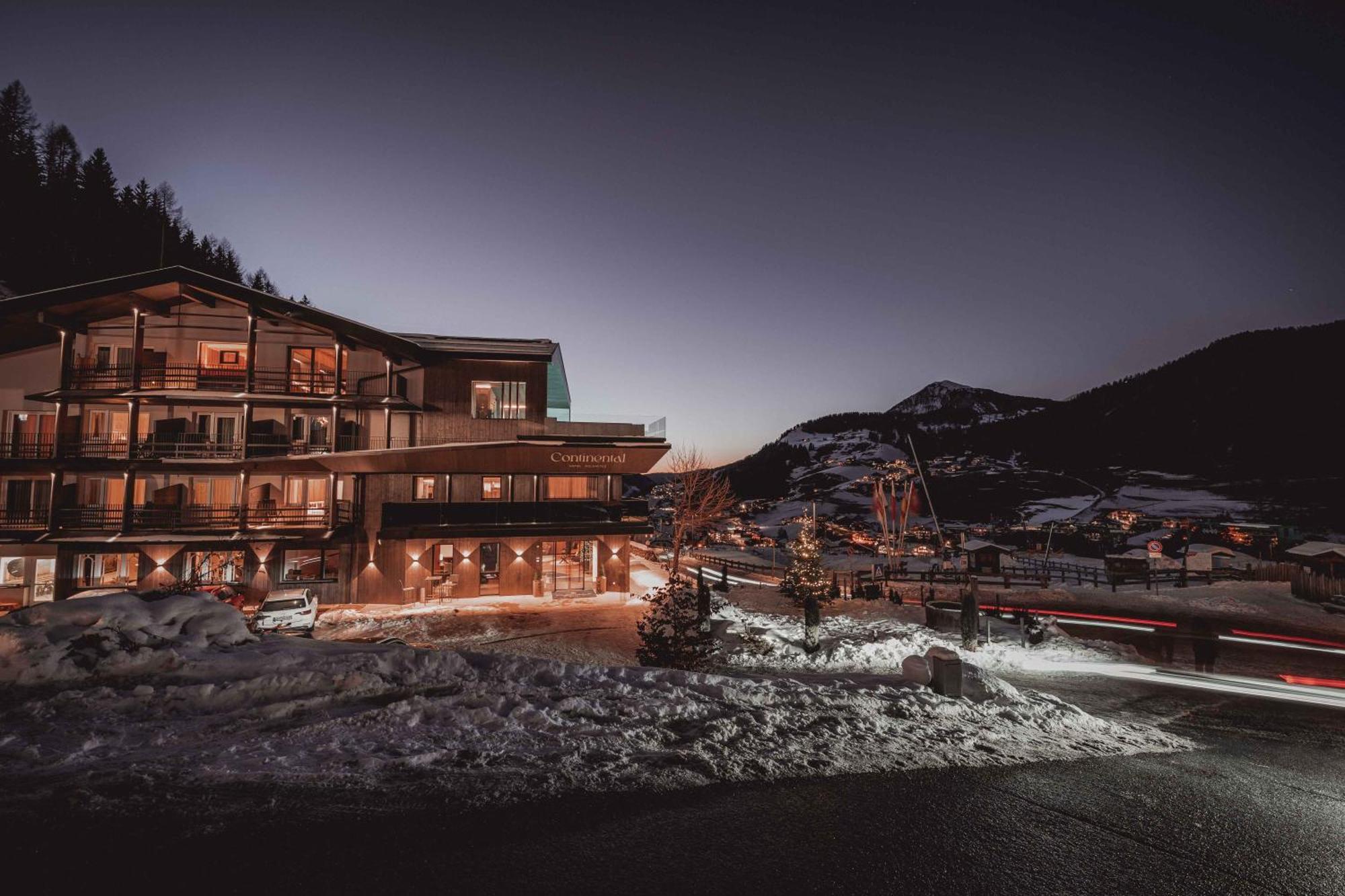 Hotel Continental Dolomites Selva di Val Gardena Exterior foto