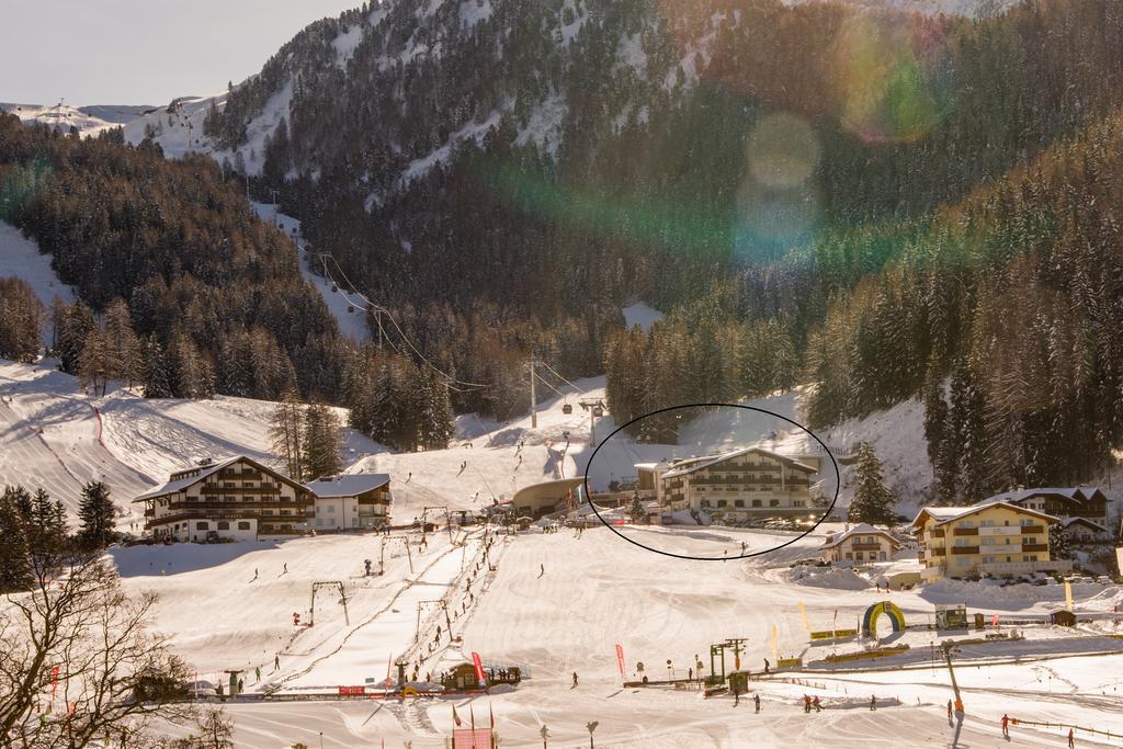 Hotel Continental Dolomites Selva di Val Gardena Exterior foto